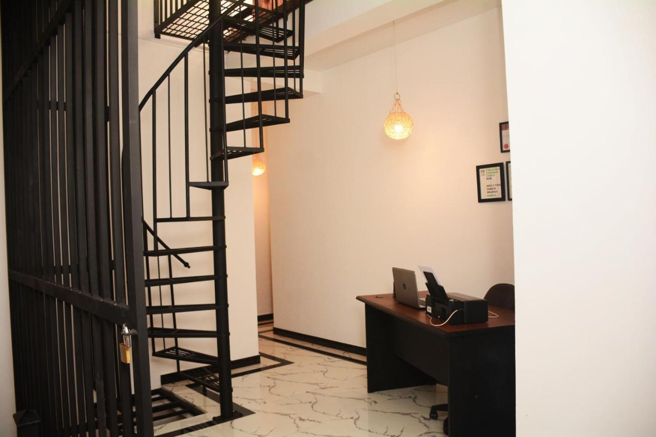 Ayubowan Homestay Katunayaka Exterior foto