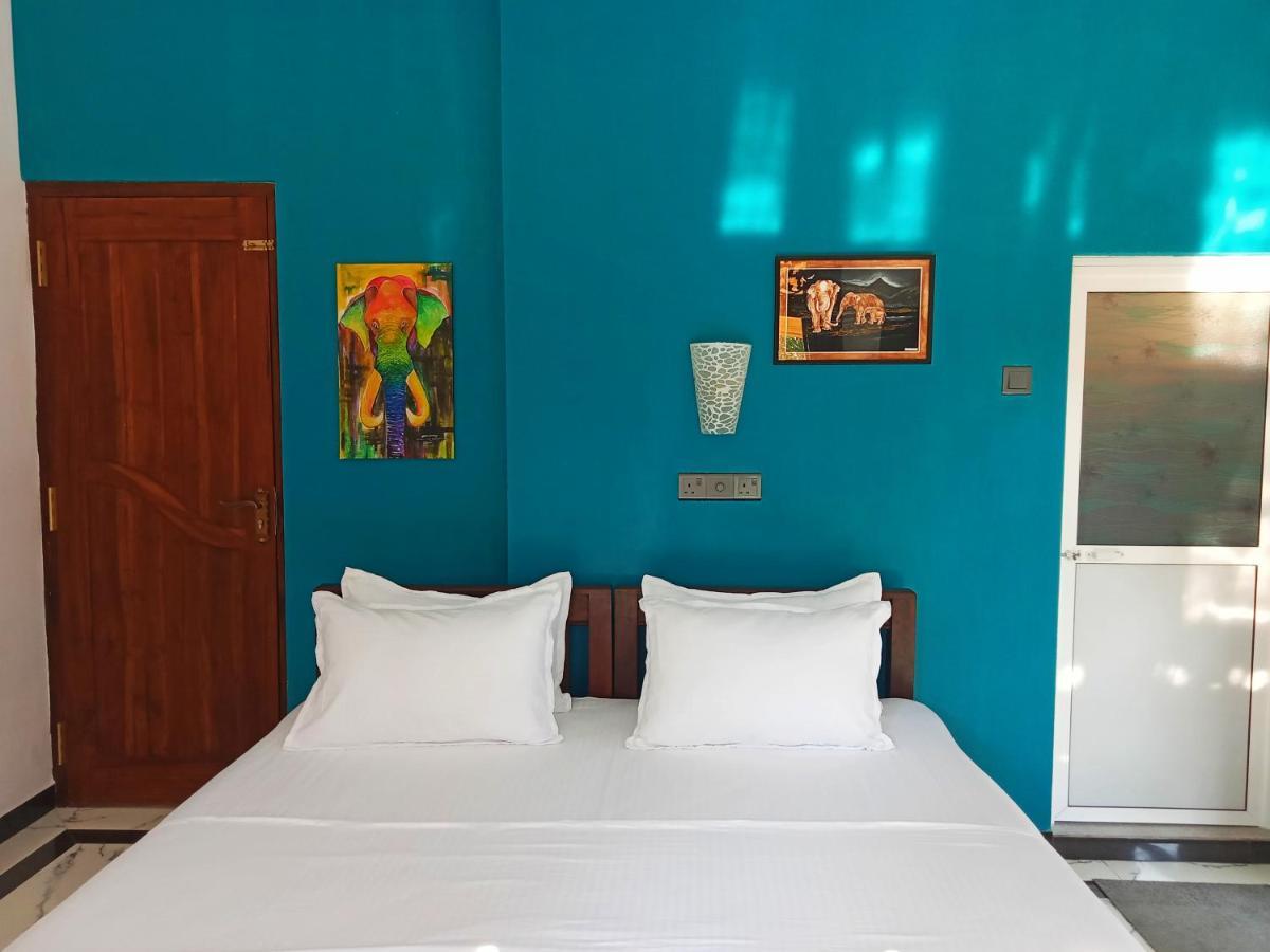 Ayubowan Homestay Katunayaka Exterior foto