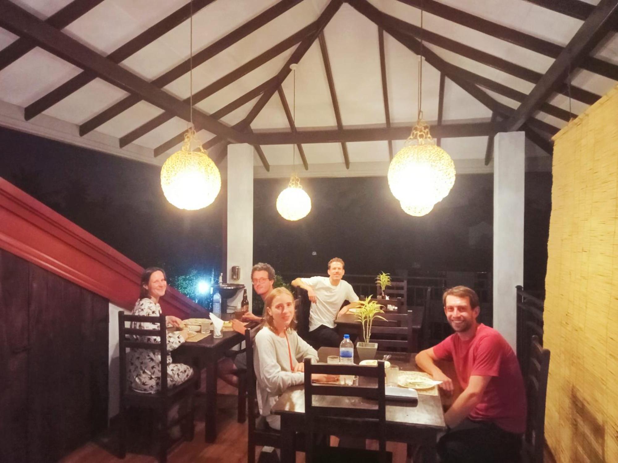 Ayubowan Homestay Katunayaka Exterior foto